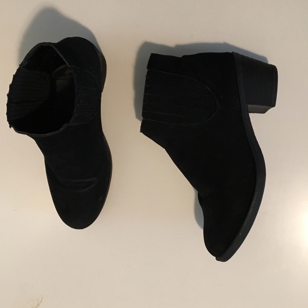 Black ankle booties